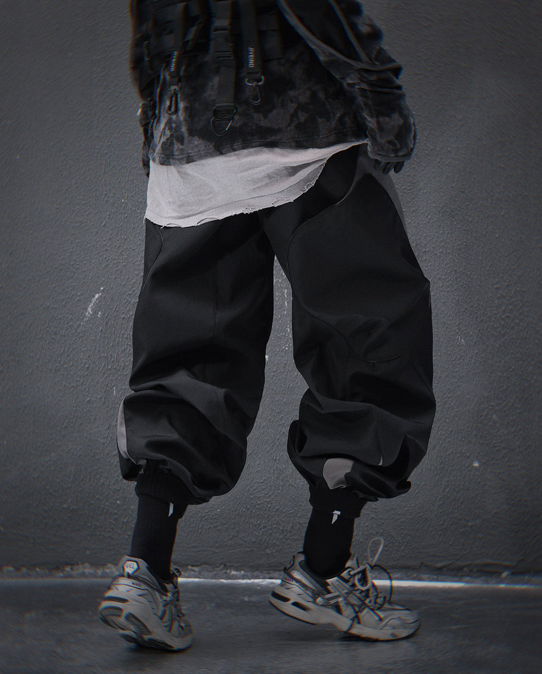 HiP44 Black Alien Tech Joggers