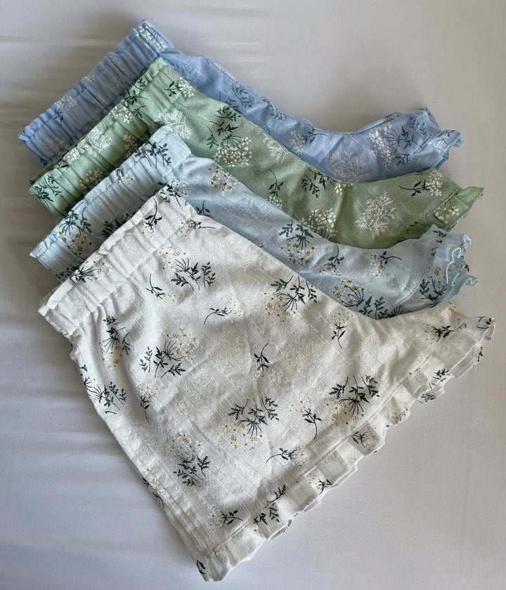 Two-Piece Women's Outfit with Matching Scrunchie, Floral Loungewear