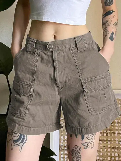 Pockets Stitch Straight Leg Women's Short